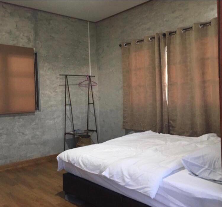 Lan Dokmai Tok Other | ธาราลอด์จ Thara Lodge