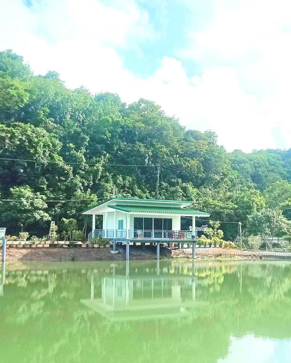 Khlong Khut House | บังกะโลบ้านสวนเอก Bungalow Baan Suan Aek