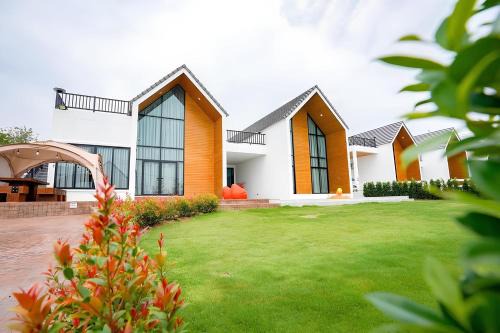 Pong Ta Long Villa | พูลวิลล่าเขาใหญ่ฮิลล์ Pool Villa Khaoyai Hill