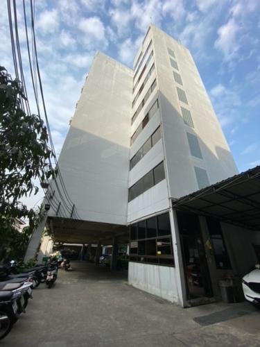 Bang Sue Apartment | รัตนากร แมนชั่น