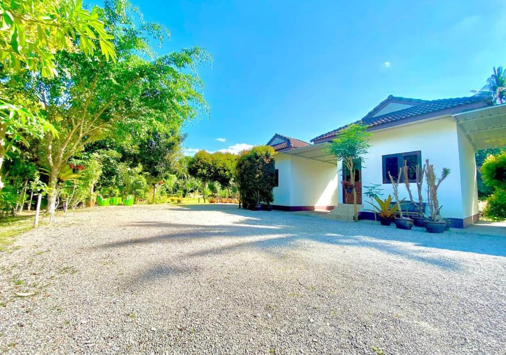Chumphon Hotel | ลียา รีสอร์ท