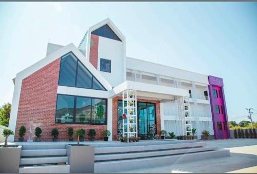 Nai Wiang Hotel | โรงแรมคุณหญิงโฮเตล