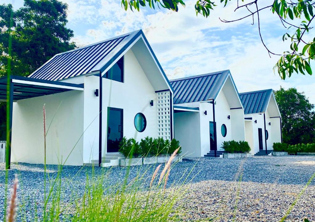 Phrom Buri Apartment | โฮมสเตย์ สุขสำราญ รีสอร์ท