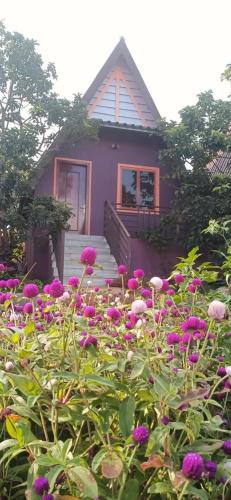 Sen Monorom Resort | ណាវិតាយ៉ារី បឹងហ្គាឡូ Navitayary Bungalow
