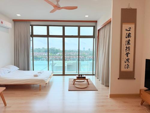 Taman Mount Austin Apartment | 01 NO DEPO Palazio Apartment Japanese style Studio Mount Austin Wifi & Netflix