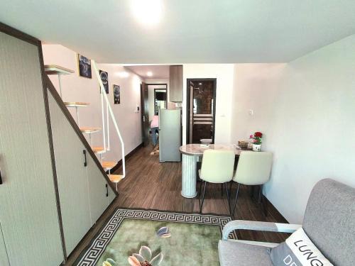 Cong Vi Apartment | 02 GX- Phòng 1 ngủ đầy đủ tiện nghi , thoáng mát, yên tĩnh ngõ 12 Đào tấn , 17 Phan kế Bính