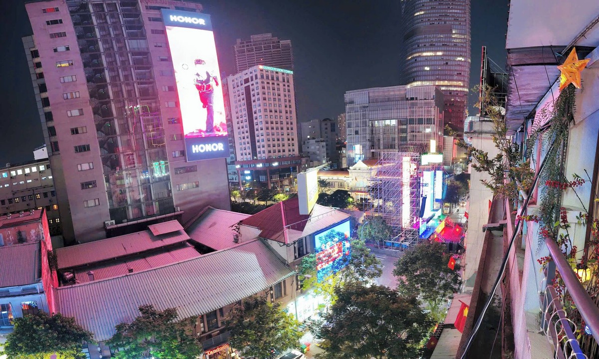 Binh Thanh Apartment | 1 BR Nguyen Hue Walking St Bitexco