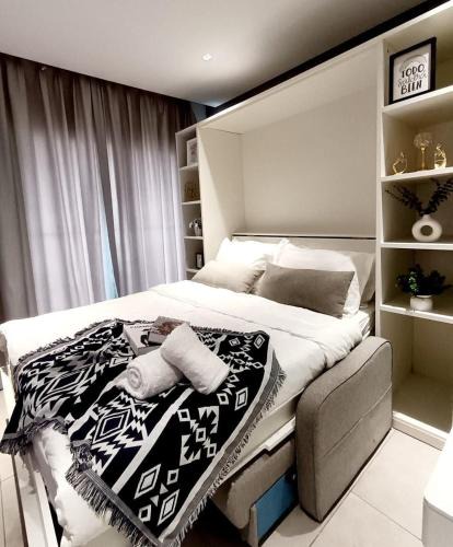Shah Alam Apartment | 10 min to Subang Airport 2pax Free Parking Studio