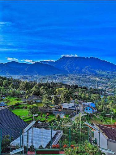 Cisarua Villa | 1000 m² Villa ∙ 6 bedrooms ∙ 50 guests