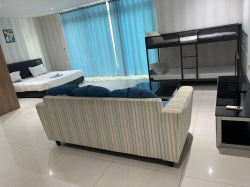 Taman Century Apartment | #11#KSL City Hotel Style Studio@5min to S'pore