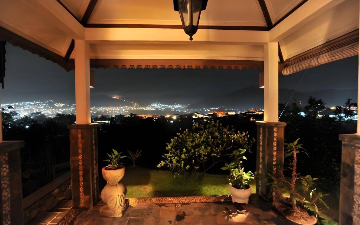 Sidomulyo Villa | 115 m² Villa ∙ 3 bedrooms ∙ 10 guests