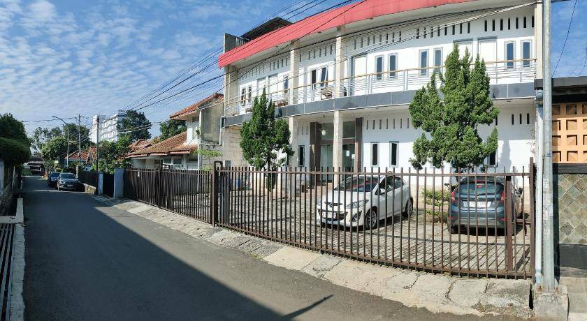 Bandung Hotel | 12 m² Hotel ∙ 2 guests