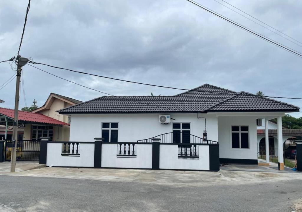 Wakaf Che Yeh House | 13 Avenue Homestay