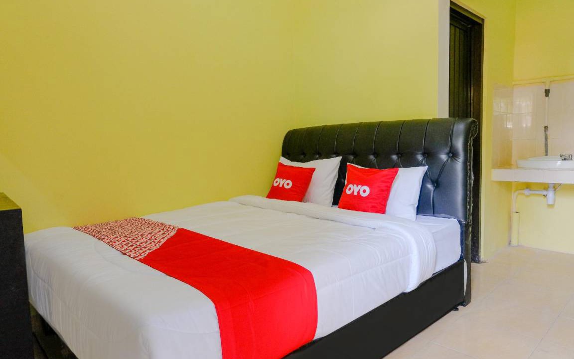 Madiun Hotel | 14 m² Hotel ∙ 2 guests