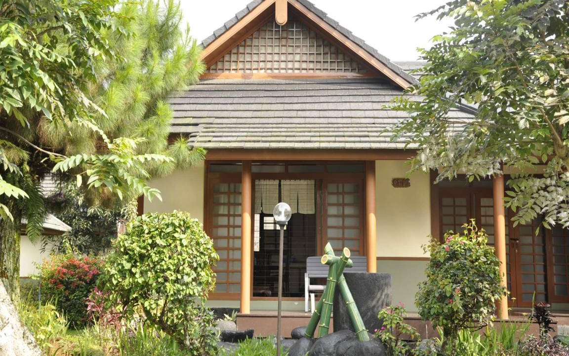 Sukaresmi Villa | 15 m² Villa ∙ 3 bedrooms ∙ 8 guests