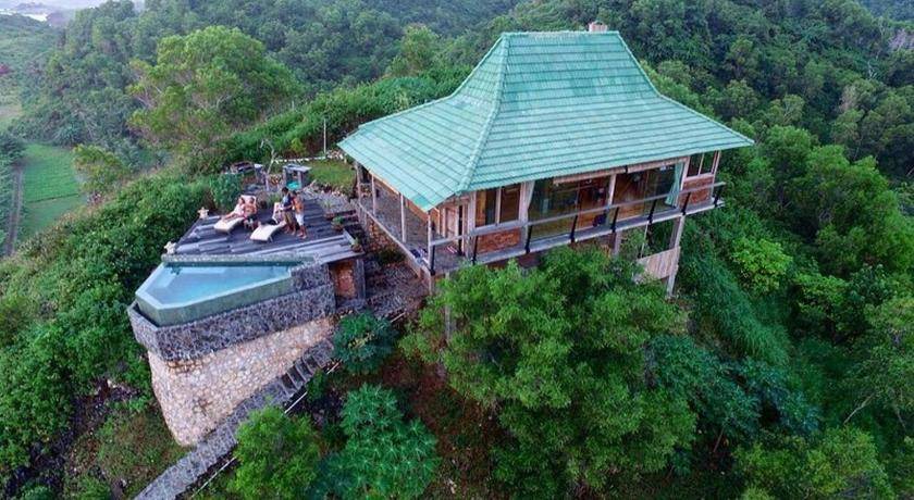 Watukarung Hotel | 150 m² Hotel ∙ 2 bedrooms ∙ 6 guests
