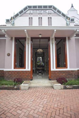 Klojen House | 16 m² House ∙ 4 bedrooms ∙ 9 guests