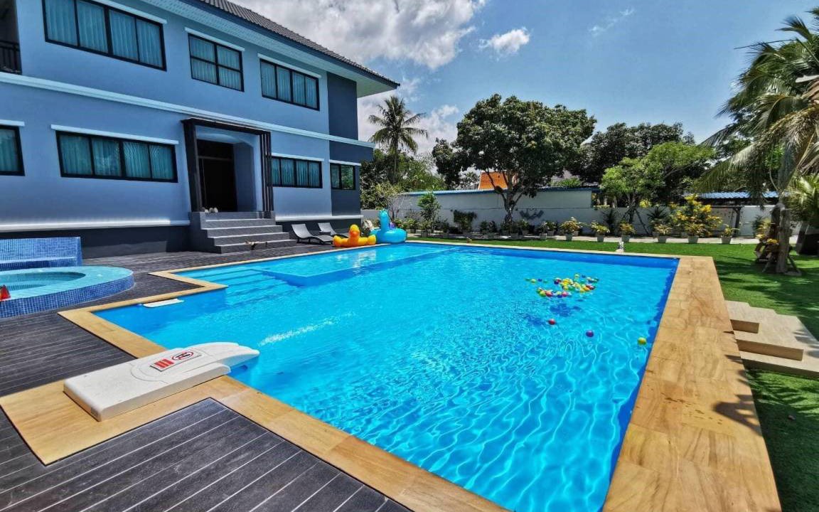 Sam Phraya Villa | 1600 m² Villa ∙ 7 bedrooms ∙ 22 guests