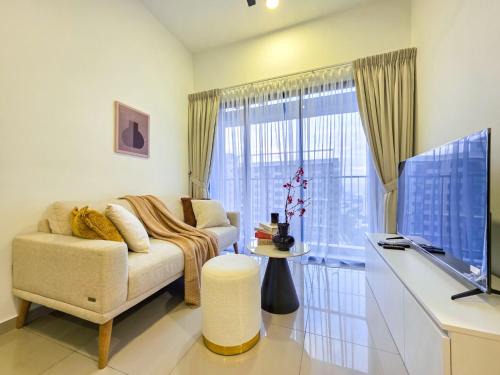 Batu Caves Apartment | 168 Park Selayang 2R2B by DV