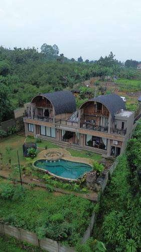 Cilobak Villa | 175 m² Villa ∙ 2 bedrooms ∙ 12 guests