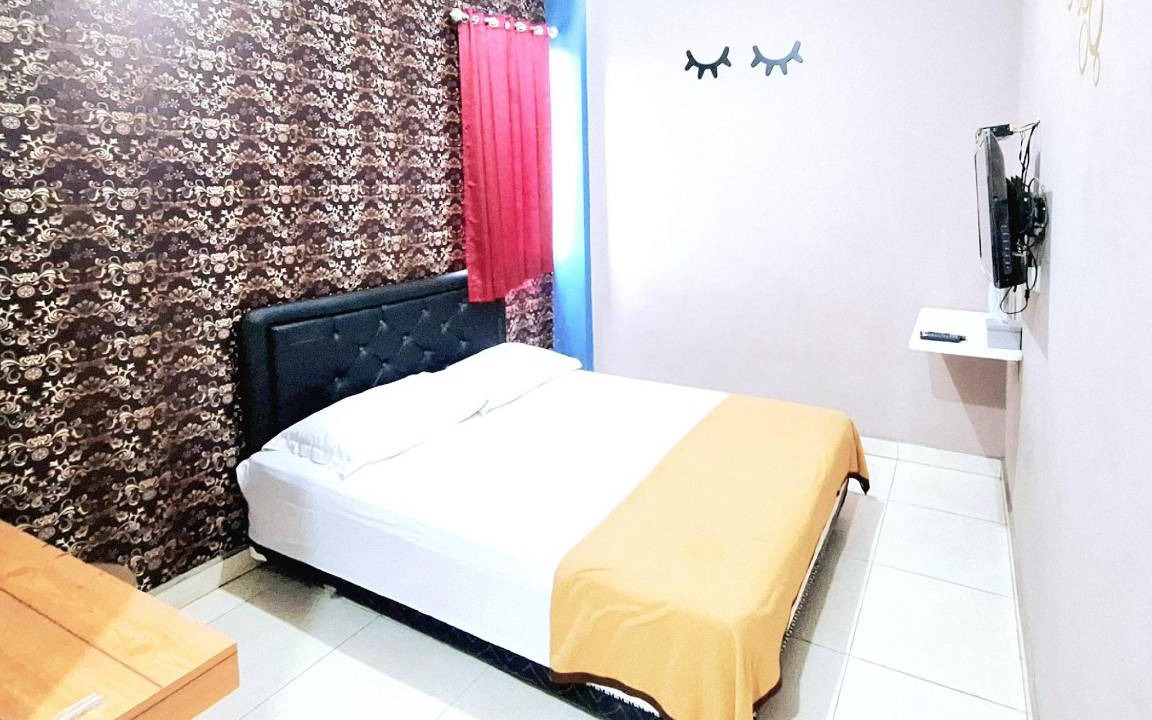 Blitar Hotel | 18 m² Hotel ∙ 4 guests