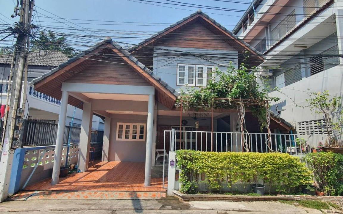 Saen Suk House | 184 m² House ∙ 6 bedrooms ∙ 14 guests