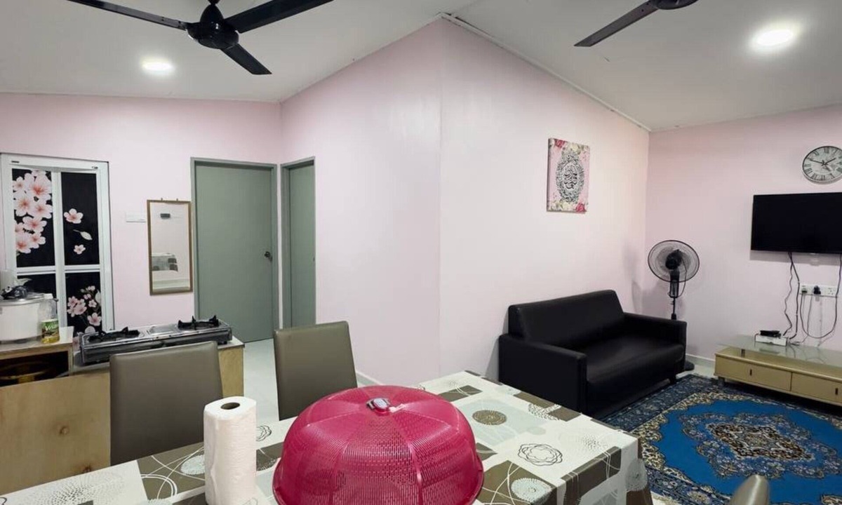 Mersing House | 2-bedroom house 170 metre Seaview Homestay enchanting Mersing with swimming pool