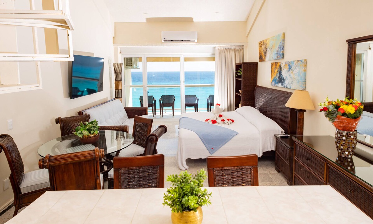 Punta Cancun Condo | 2 Story Penthouse, Beachfront, 1 Min Walk to Nightlife, Beach Access from Lobby!