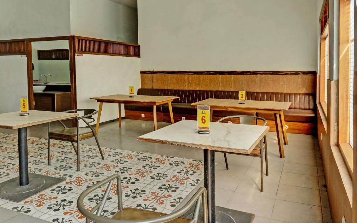 Blimbing Hotel | 20 m² Hotel ∙ 3 guests