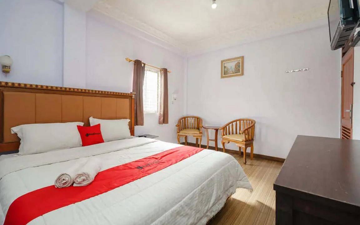 Parapat Hotel | 20 m² Hotel ∙ 4 guests