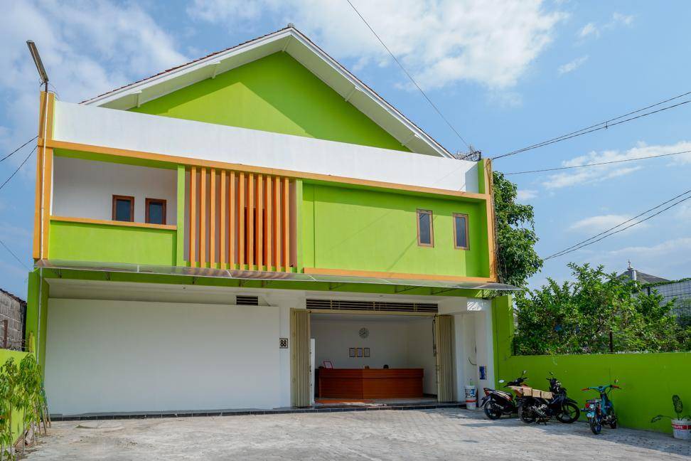 Banjarasri Hotel | 20 m² Hotel ∙ 4 guests