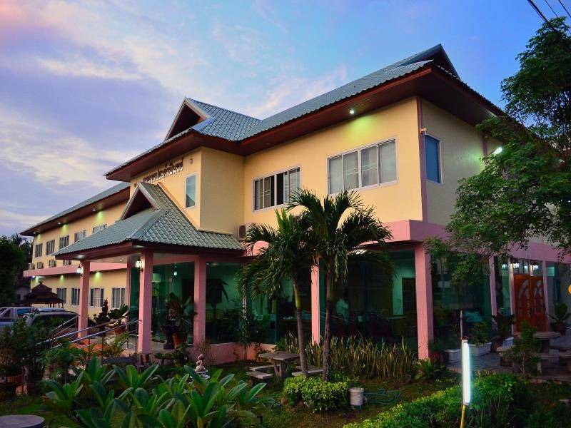 That Phanom Apartment | 20 m² Serviced apartment ∙ 3 guests