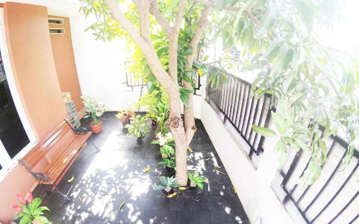 Gedongkiwo House | 200 m² Bungalow ∙ 14 guests