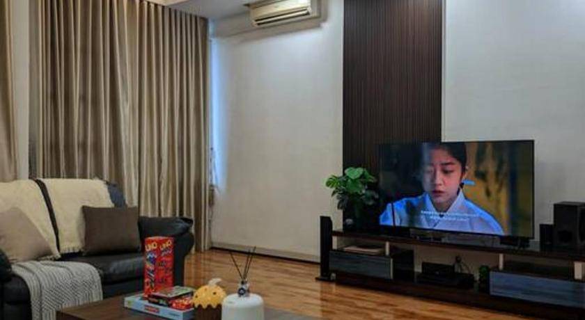 Batam House | 200 m² House ∙ 4 bedrooms ∙ 8 guests