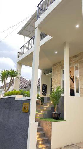 Sidomulyo Villa | 200 m² Villa ∙ 4 bedrooms ∙ 12 guests