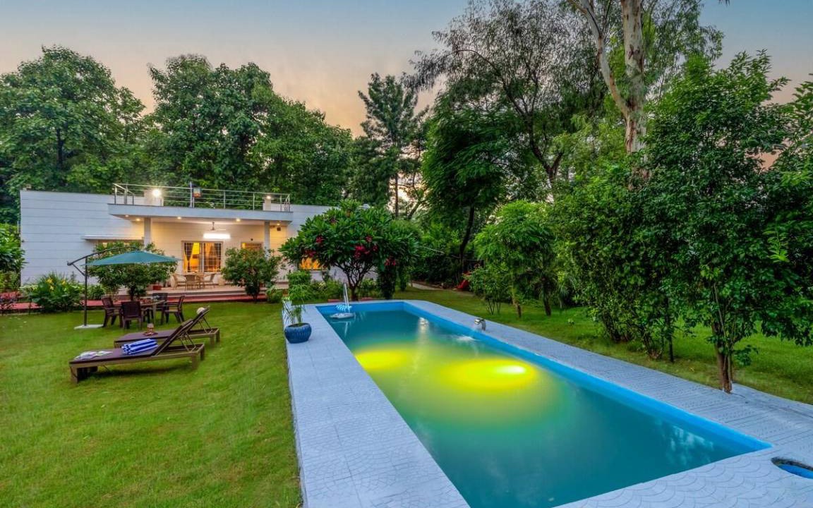 New Delhi House | 2023 m² House ∙ 3 bedrooms ∙ 11 guests