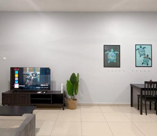 Taman Mount Austin Apartment | 21 - Corner Relaxing Suite Studio at Mount Austin JB