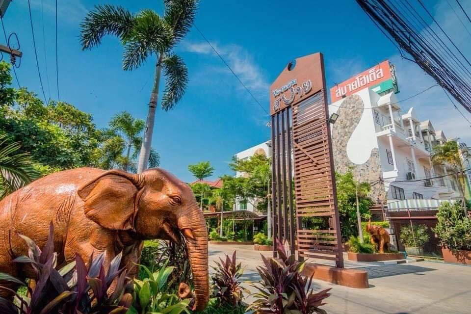Tha Wung Hotel | 24 m² Hotel ∙ 2 guests