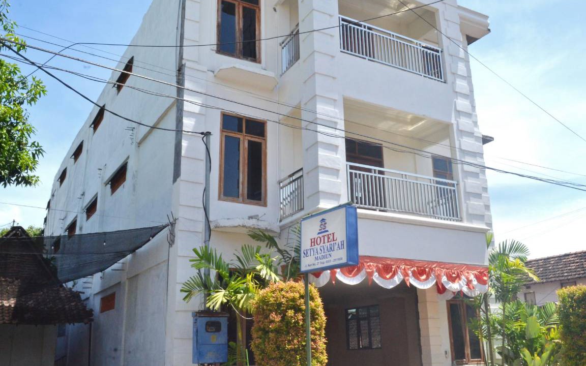 Madiun Hotel | 25 m² Hotel ∙ 2 guests