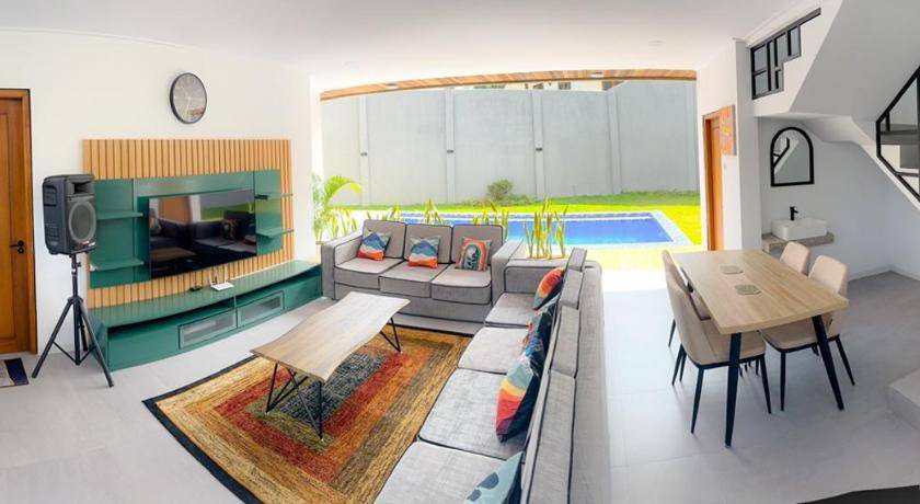 Cisarua Resort | 250 m² Resort ∙ 4 bedrooms ∙ 15 guests