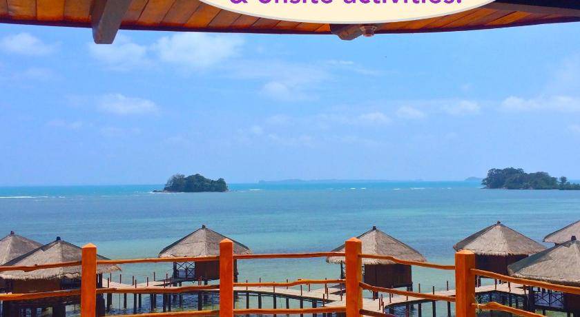 Bintan Resort | 250 m² Resort ∙ 4 bedrooms ∙ 19 guests