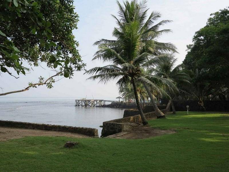 Karang Bolong Resort | 250 m² Resort ∙ 2 bedrooms ∙ 6 guests