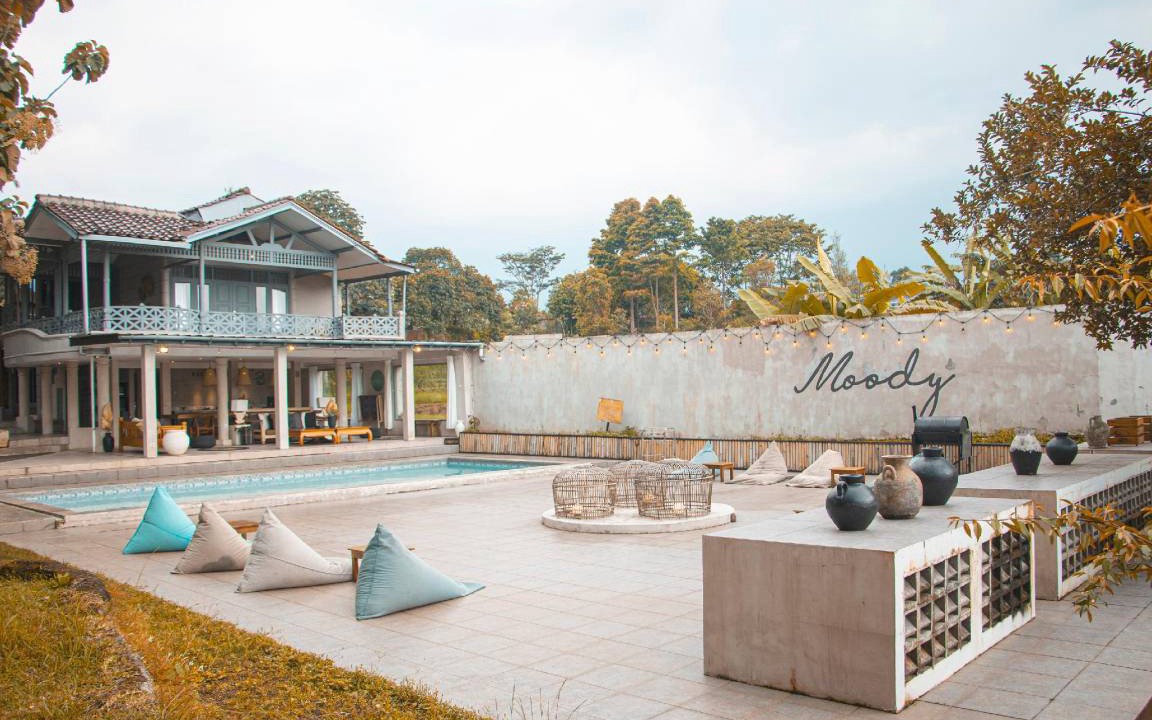 Cisarua Villa | 2500 m² Villa ∙ 5 bedrooms ∙ 25 guests