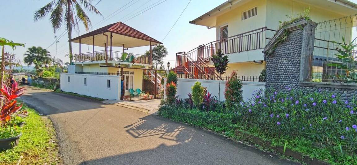 Caringin Villa | 260 m² Villa ∙ 5 bedrooms ∙ 20 guests