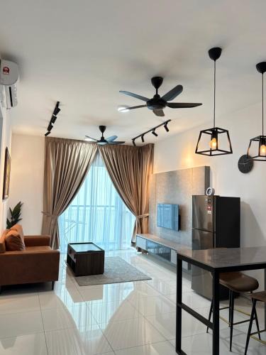 Mont Kiara Apartment | 2BR Centre MontKiara 4px 500Mbps