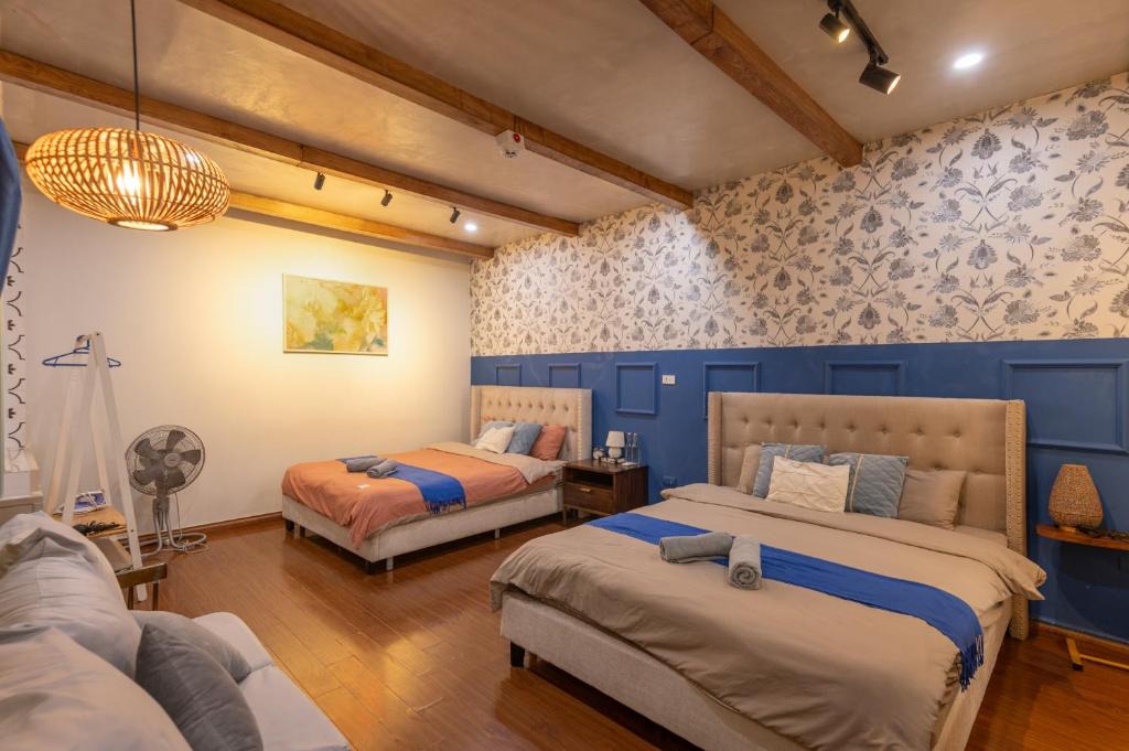 Ba Dinh Apartment | 3-bed cozy apartment for 9 pax, locate in the most beautiful road in Hanoi Old Quarter