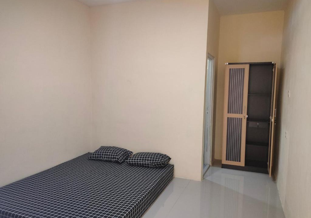 Ngemplak House | 3 kost exclusive ekonomi