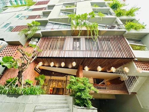 Ninh Kieu Apartment | 308MSNK Maison Luxe Studio l Balcony & Kitchen