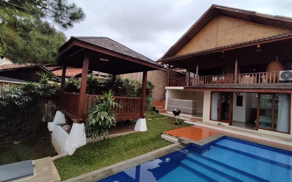 Bandung Villa | 350 m² Villa ∙ 3 bedrooms ∙ 13 guests