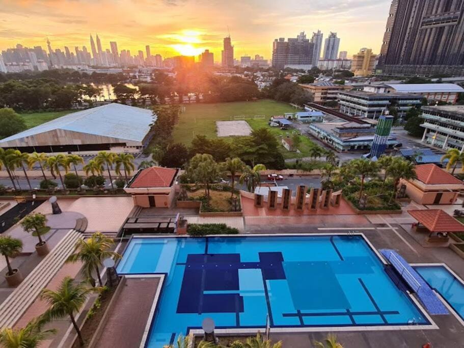 Kuala Lumpur Apartment | 3BR 8PAX KL City Centre KLCC View Ampang Boulevard Condo